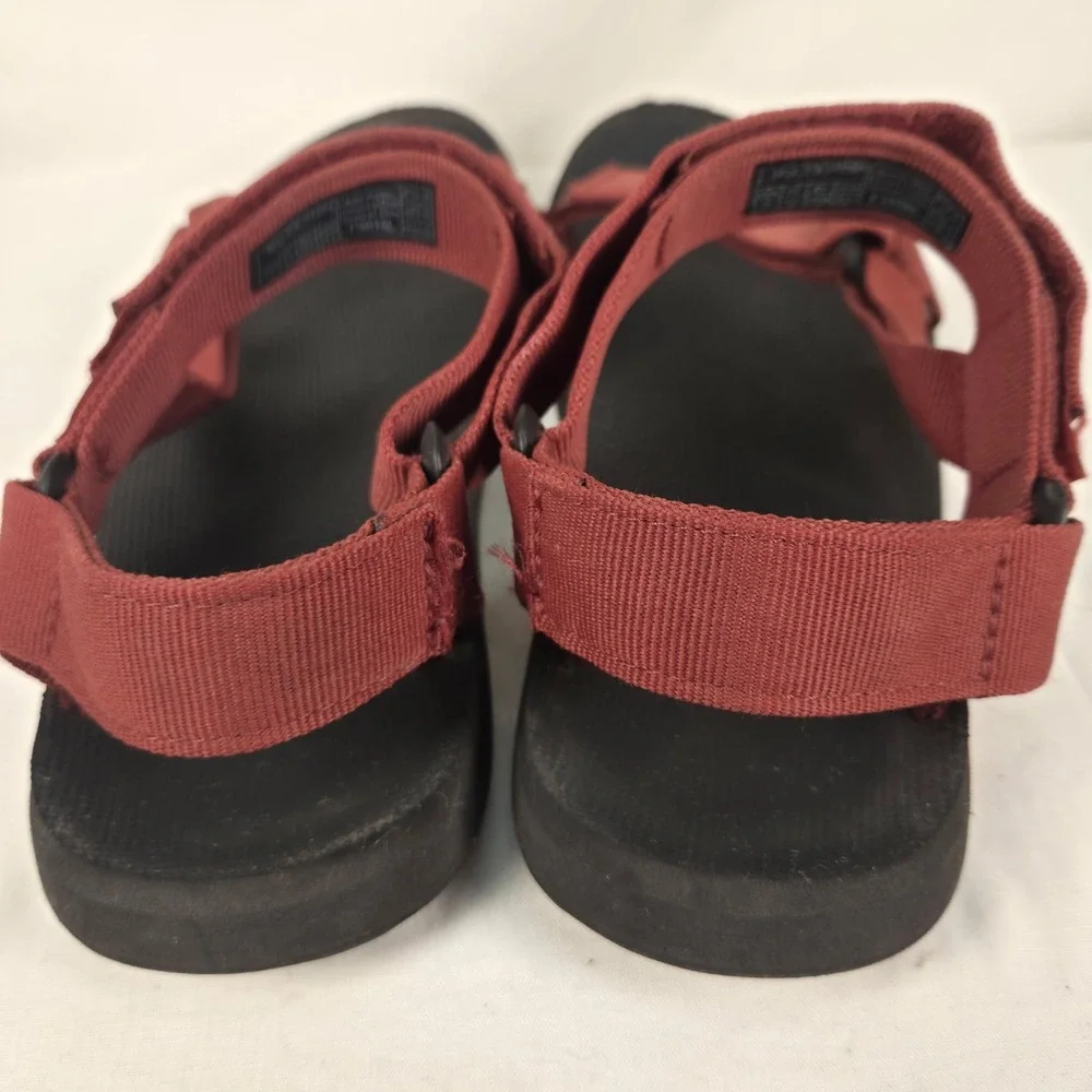 Teva Classic Original Universal Mens Walking Sandals in Bugandy Mens US Size 10